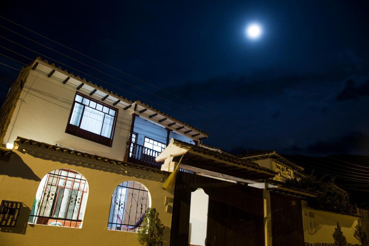 Family Host Hostel 莱瓦镇 外观 照片