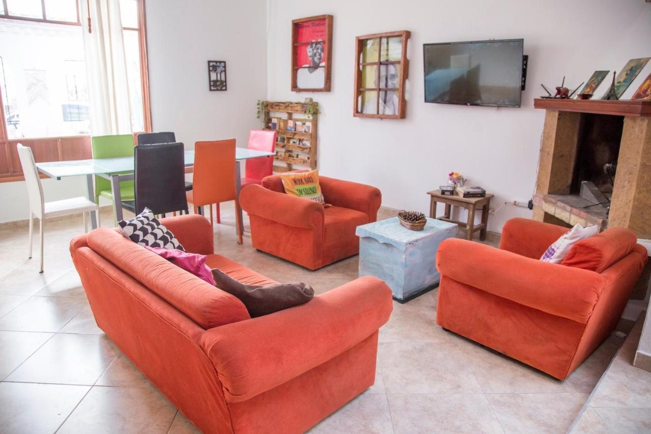 Family Host Hostel 莱瓦镇 外观 照片