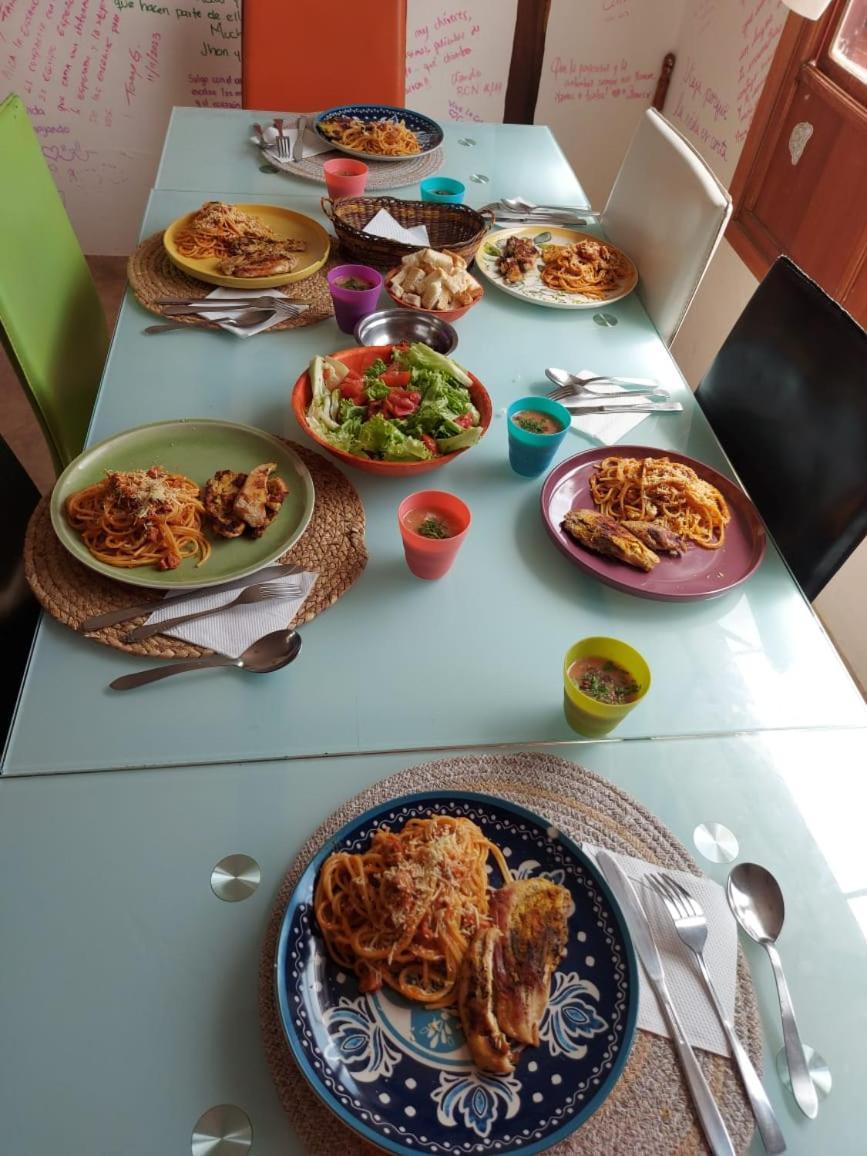 Family Host Hostel 莱瓦镇 外观 照片