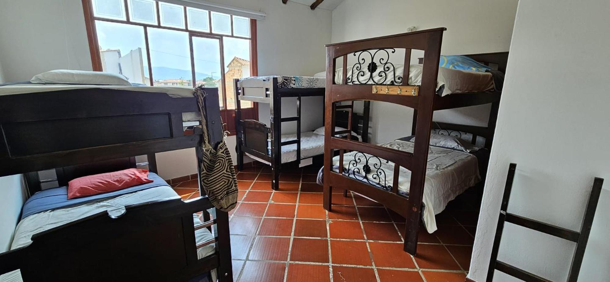 Family Host Hostel 莱瓦镇 外观 照片