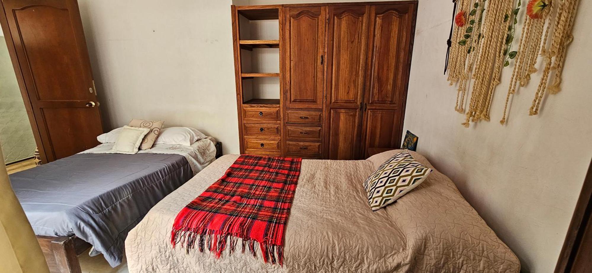 Family Host Hostel 莱瓦镇 外观 照片
