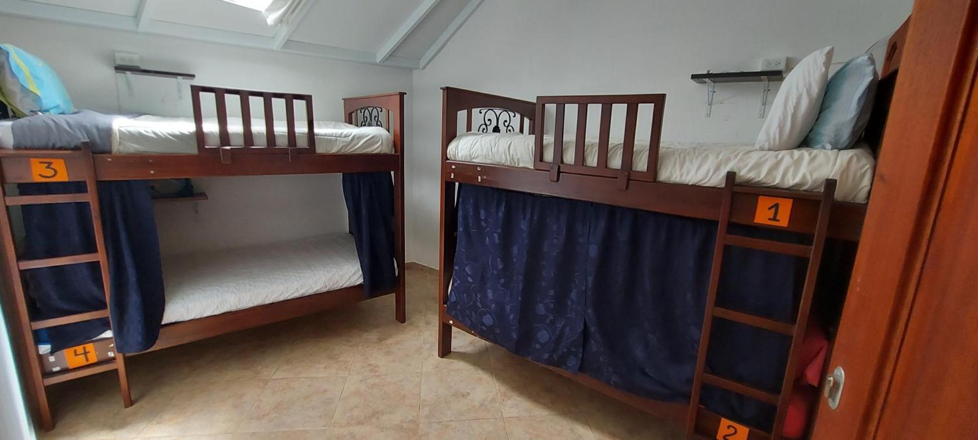 Family Host Hostel 莱瓦镇 外观 照片